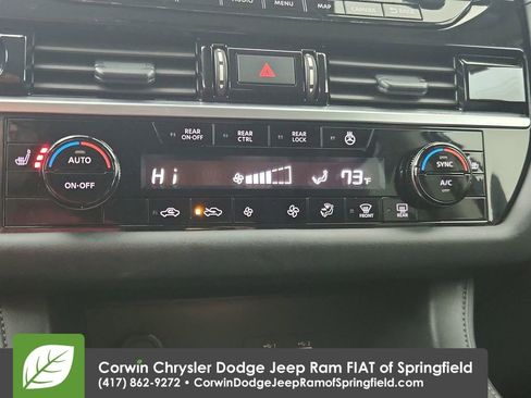 Used 2025 Nissan Pathfinder SL image 26