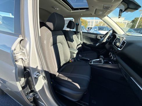 New 2026 Hyundai Venue SEL image 25