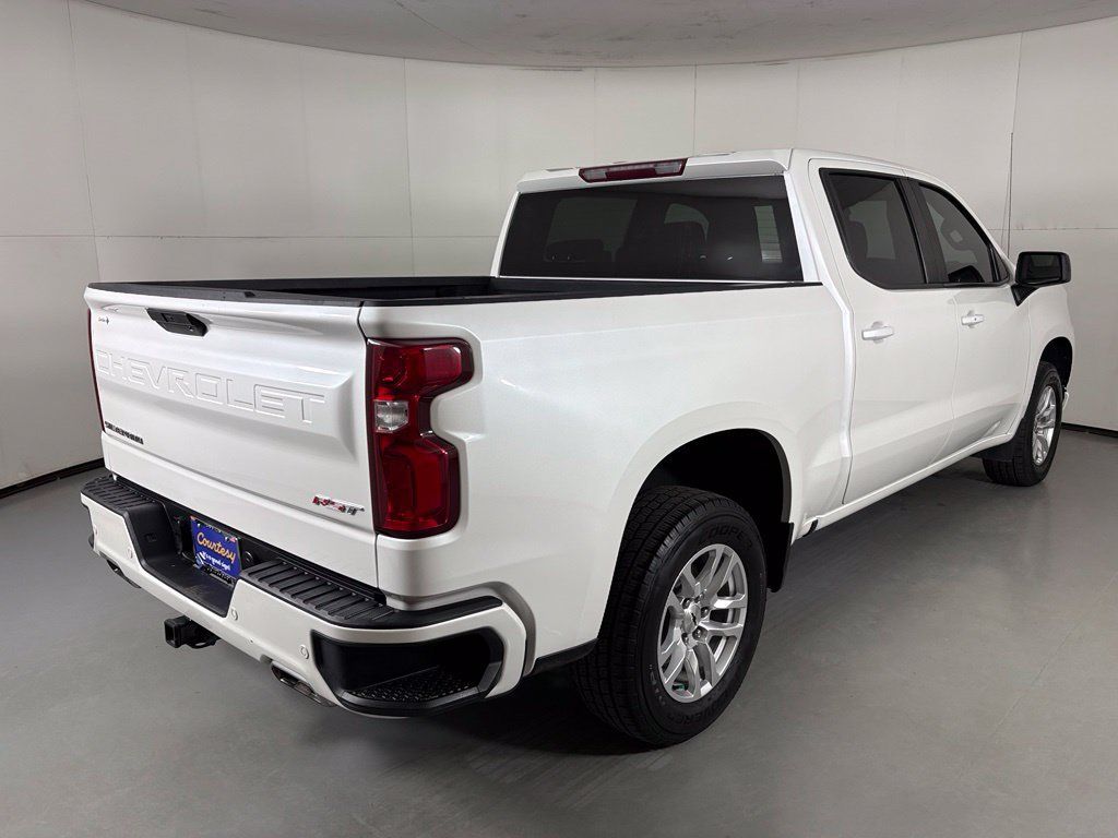 Certified 2022 Chevrolet Silverado 1500 RST AWD/4WD image 10