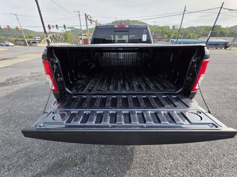 Used 2021 RAM 1500 Big Horn AWD/4WD image 12