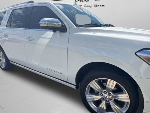 Used 2024 Ford Expedition Max Platinum AWD/4WD image 11