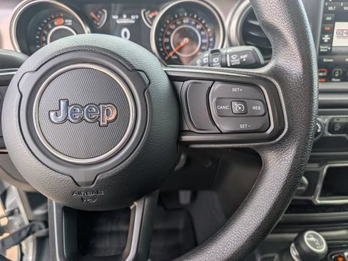 Used 2021 Jeep Wrangler Sport AWD/4WD image 14