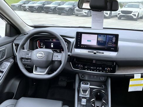 New 2026 Nissan Rogue Platinum AWD/4WD image 14