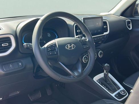 New 2026 Hyundai Venue SEL FWD image 13