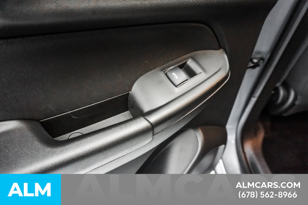 Used 2025 Chevrolet TrailBlazer LT AWD/4WD image 51