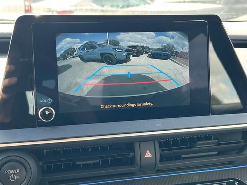 Used 2025 Toyota Prius XLE image 32