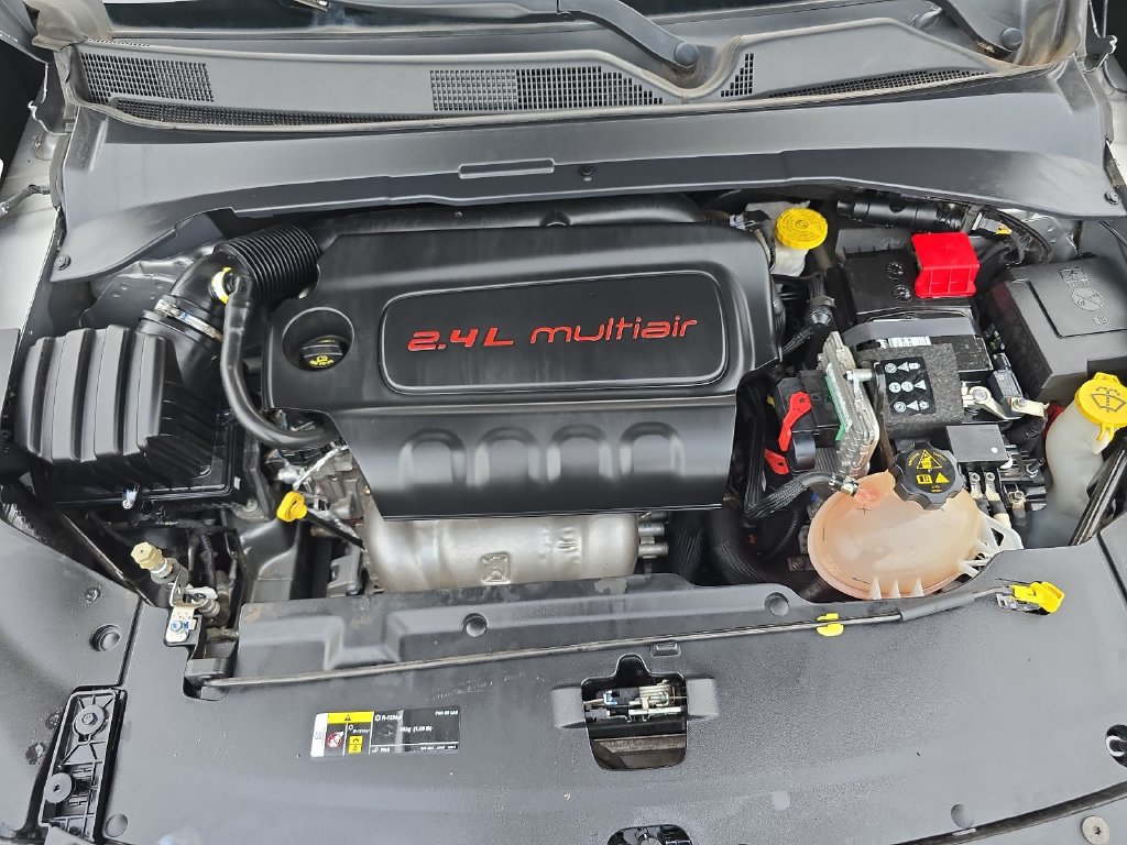 Used 2022 Jeep Compass Latitude FWD image 26