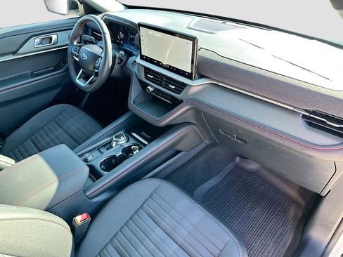 Used 2025 Ford Explorer ST-Line RWD image 28