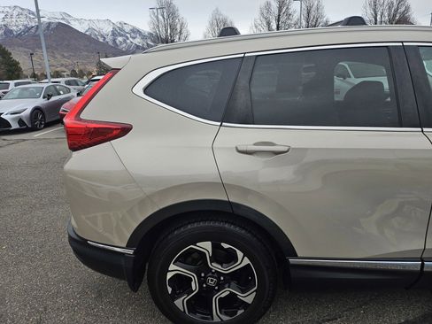 Used 2017 Honda CR-V Touring image 8