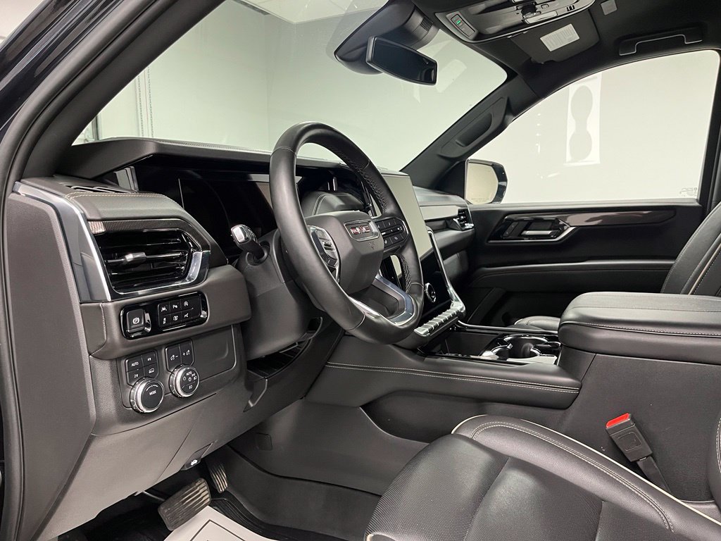 Used 2025 GMC Yukon XL Elevation w/ LPO, Get Active Package AWD/4WD image 22