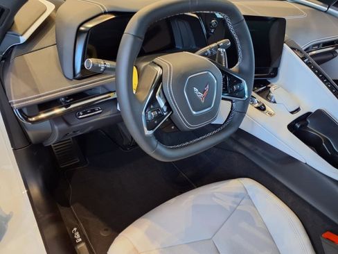 New 2025 Chevrolet Corvette Stingray Preferred Cpe w/ Z51 Performance Package image 8