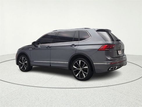 Used 2023 Volkswagen Tiguan SEL R-Line image 5