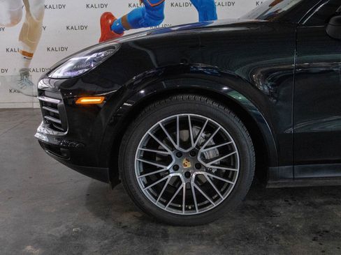 Used 2019 Porsche Cayenne AWD/4WD image 17