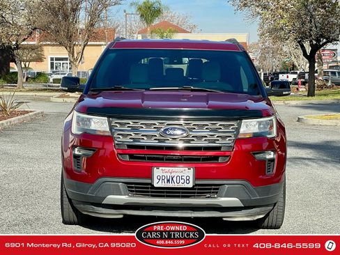 Used 2018 Ford Explorer XLT w/ Equipment Group 201A image 2