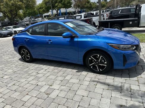 Used 2024 Nissan Sentra SV FWD image 15