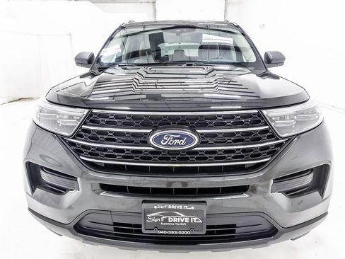 Used 2022 Ford Explorer XLT AWD/4WD image 10
