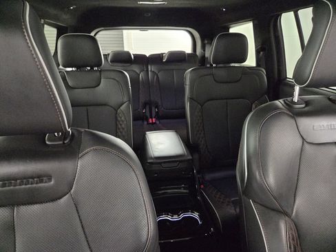 Used 2023 Jeep Grand Cherokee L Summit AWD/4WD image 38