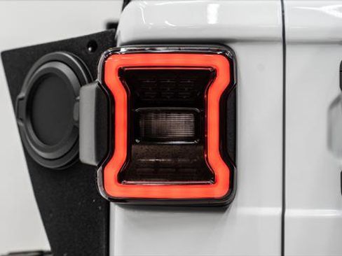 Used 2025 Jeep Wrangler Unlimited Sport image 30