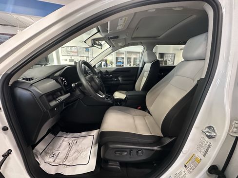 Used 2024 Honda CR-V EX image 8