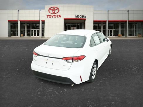 New 2026 Toyota Corolla LE FWD image 5
