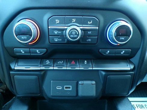 Used 2022 Chevrolet Silverado 1500 LT Trail Boss w/ Bed Protection Package image 25