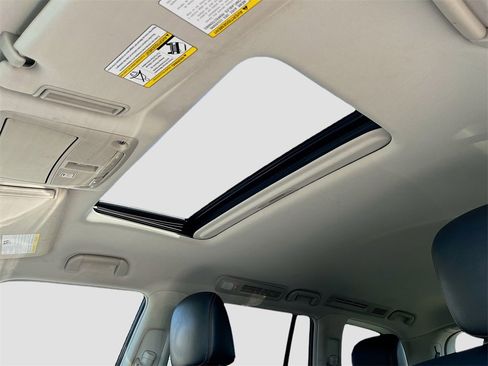 Used 2020 Nissan Armada SL w/ Premium Package image 20