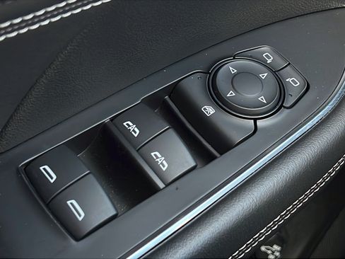 Used 2023 Buick Envision Preferred FWD image 16
