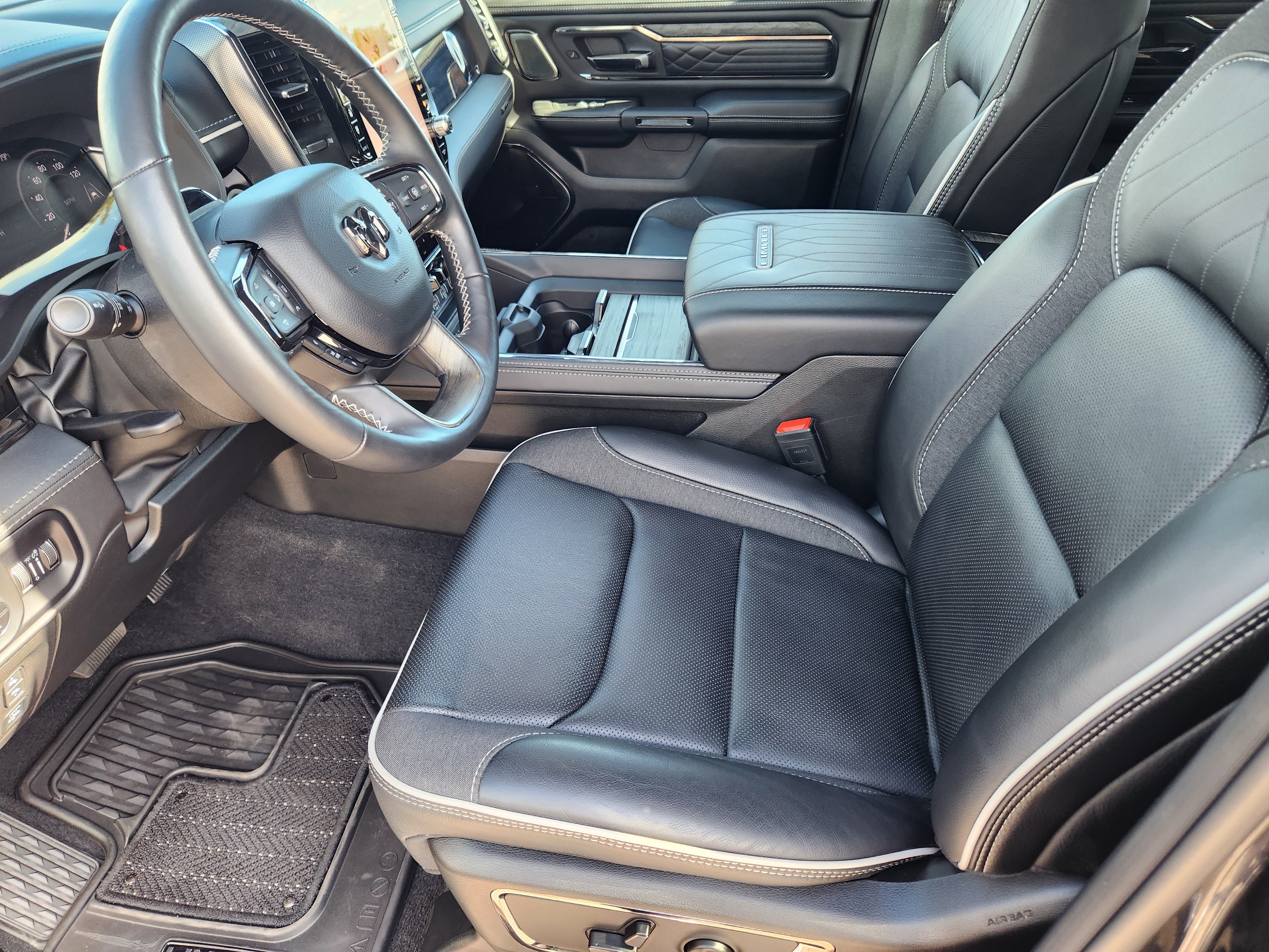 Used 2025 RAM 1500 Limited AWD/4WD image 20