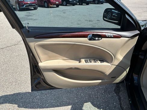 Used 2008 Buick Lucerne CXS FWD image 14