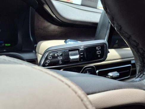 Used 2023 Lincoln Aviator Grand Touring w/ Equipment Group 301A AWD/4WD image 20