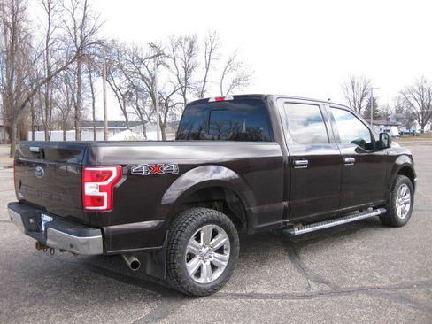 Used 2018 Ford F150 XLT w/ Equipment Group 302A Luxury AWD/4WD image 16