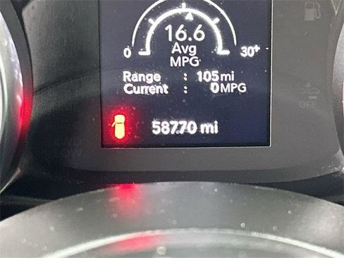 Certified 2022 Jeep Wrangler Unlimited Sport image 31