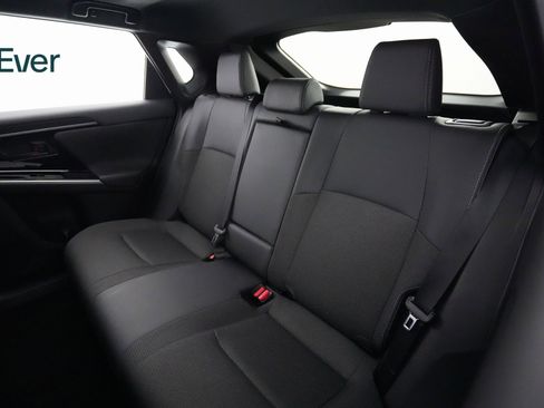 Used 2025 Toyota bZ4X FWD image 10