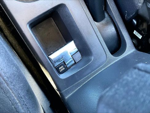 Used 2012 Jeep Patriot Latitude w/ Altitude Pkg image 30