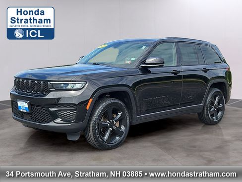 Used 2023 Jeep Grand Cherokee Altitude AWD/4WD image 1