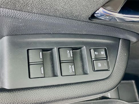 Used 2022 Honda Pilot Sport image 23