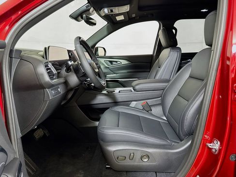 New 2026 Chevrolet Traverse LT w/ Enhanced Driving Package FWD image 12