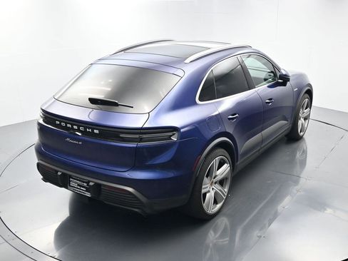 Used 2024 Porsche Macan 4 Electric image 33