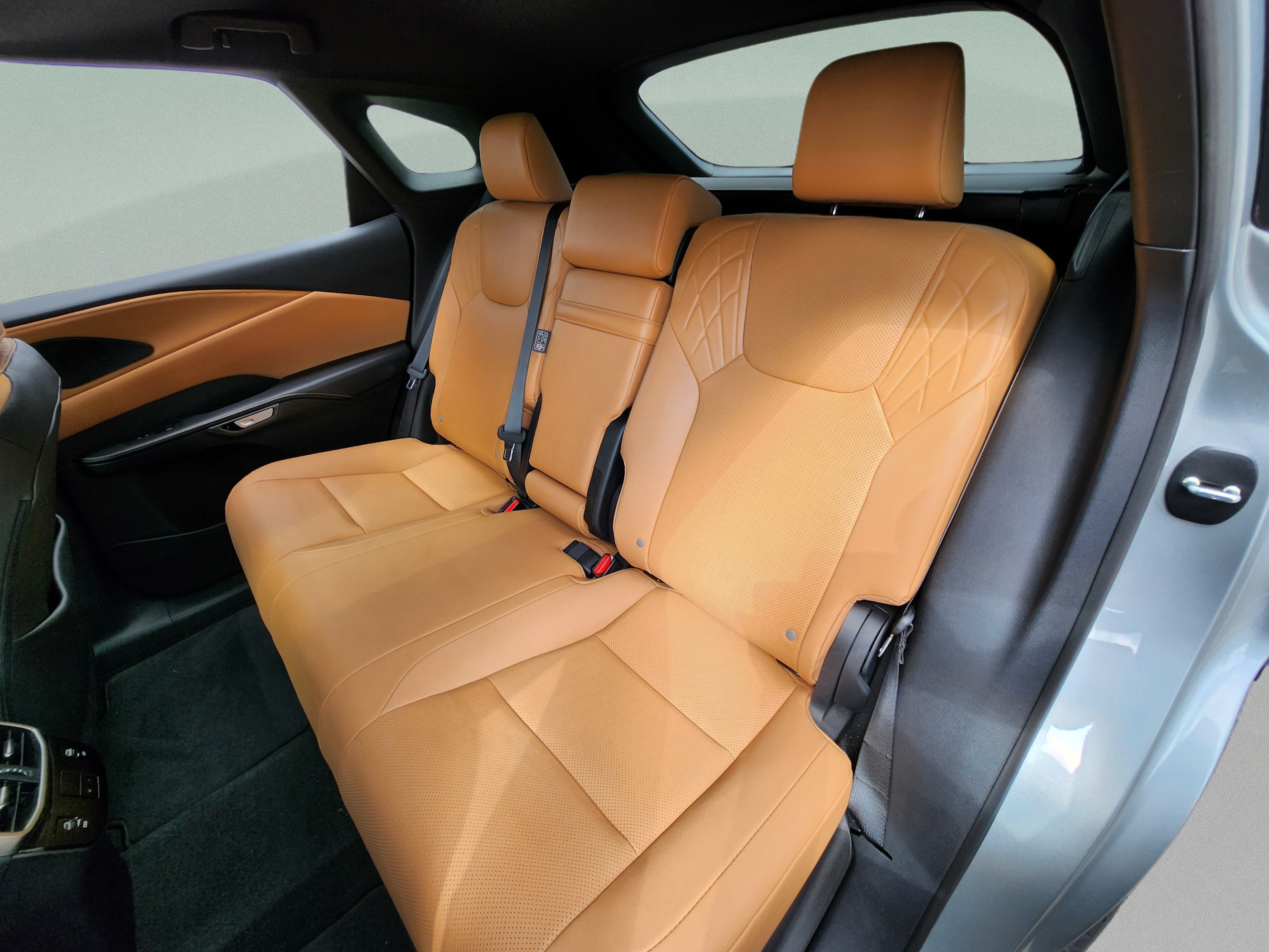 Certified 2024 Lexus RX 350 Premium w/ Cold Area Package FWD image 20