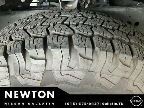 Used 2022 Nissan Frontier S w/ Technology Package RWD image 7