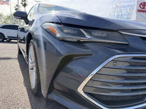 Used 2020 Toyota Avalon Limited w/ Advanced Safety Package image 16