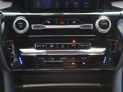 Used 2022 Ford Explorer ST w/ Equipment Group 401A AWD/4WD image 22