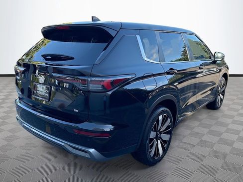 New 2026 Mitsubishi Outlander SE image 7