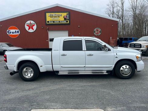 Used 2007 Dodge Ram 3500 Truck Laramie image 3