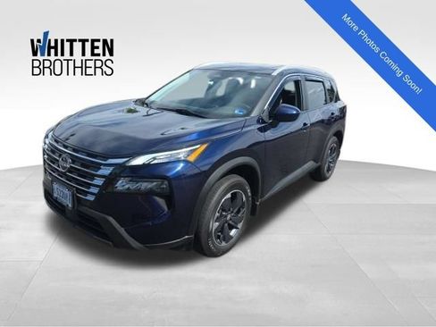 Used 2024 Nissan Rogue SV w/ SV Premium Package FWD image 1