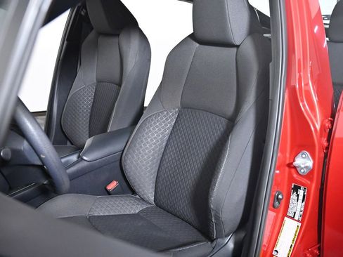 Used 2020 Toyota C-HR LE image 25