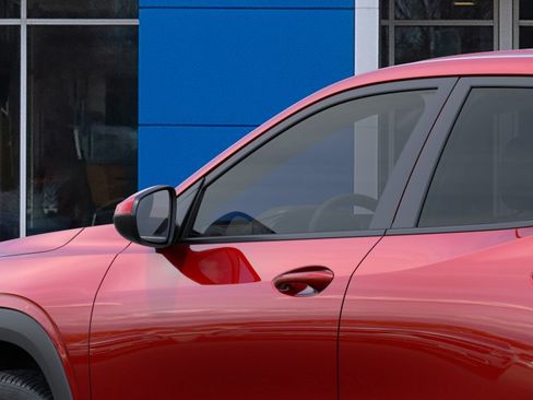New 2026 Chevrolet Trax LS w/ LS Convenience Package FWD image 12