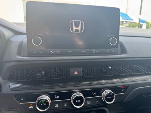 Used 2025 Honda CR-V EX image 18