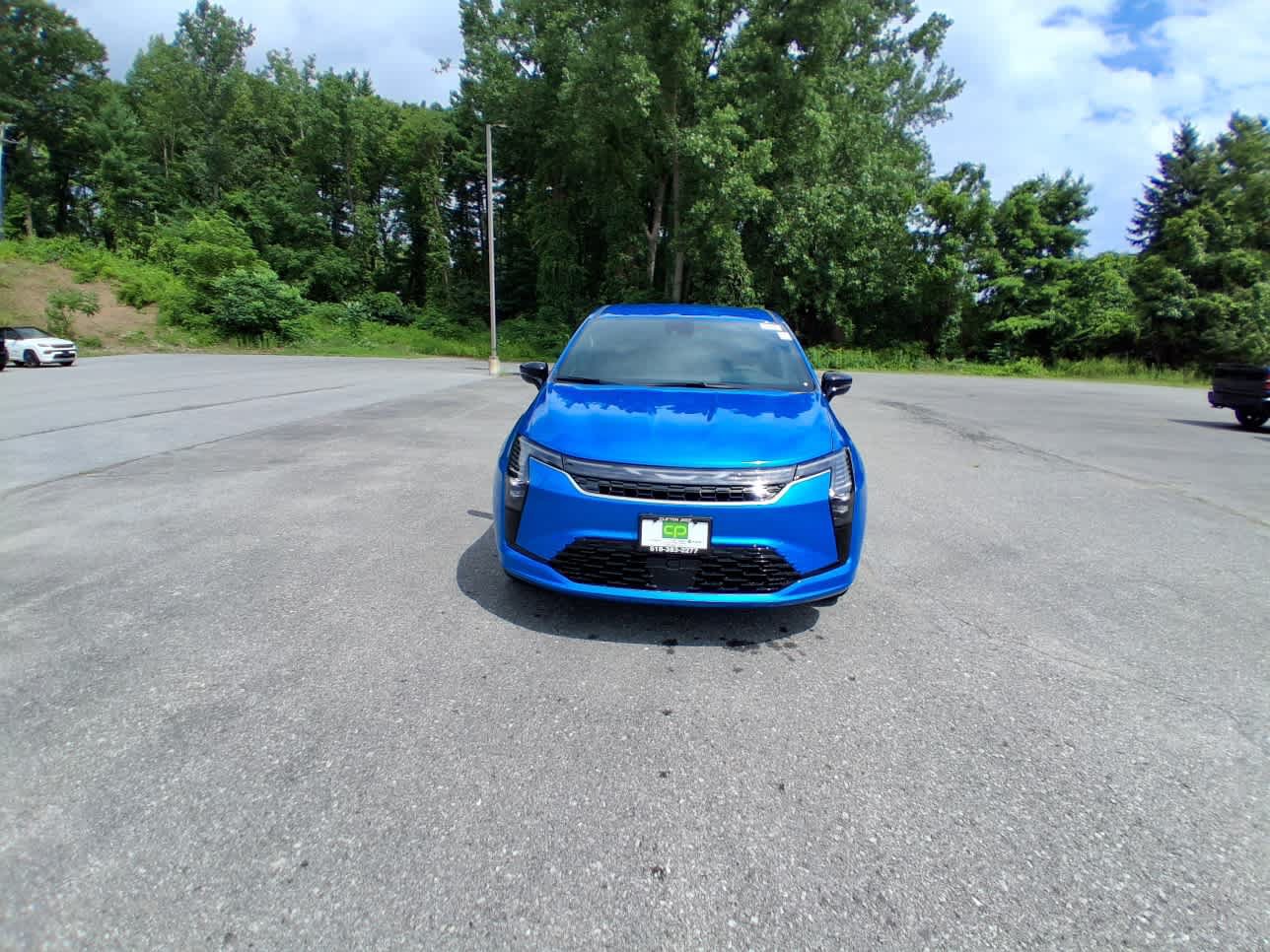 New 2027 Chrysler Pacifica Select AWD/4WD image 2
