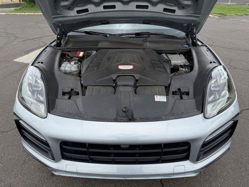 Used 2021 Porsche Cayenne GTS AWD/4WD image 34